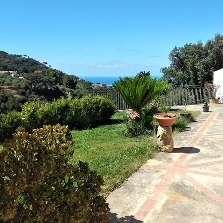 בית נופש Camilla צ'פאלו