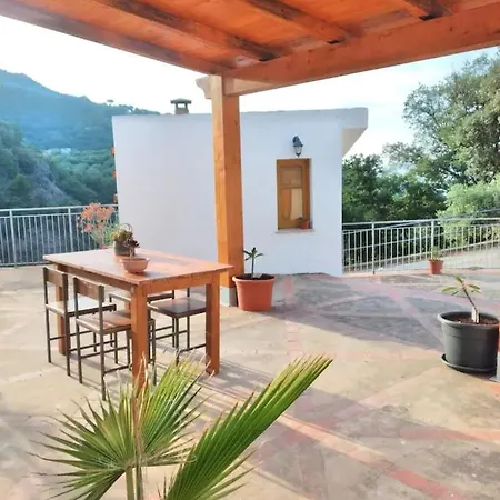 בית נופש Camilla