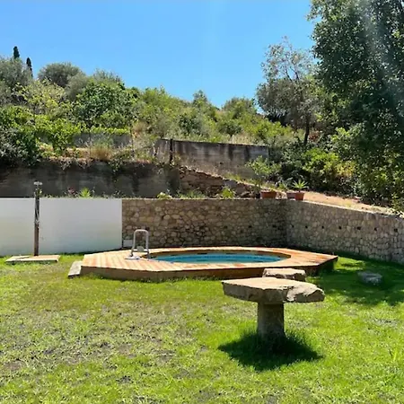 Camilla בית נופש צ'פאלו